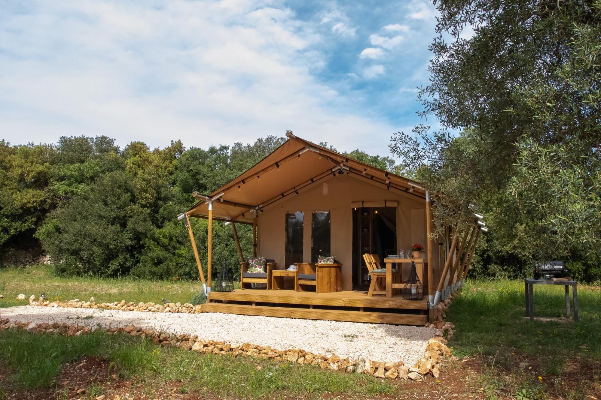 Domus Olea Glamping Ξενοδοχείο Ceglie Messapica Εξωτερικό φωτογραφία